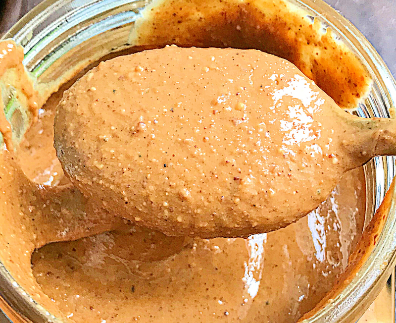 KOLA NUT 2 PIECES WITH 1 OZ PEANUT PEPPER DIP (OSE OJI)